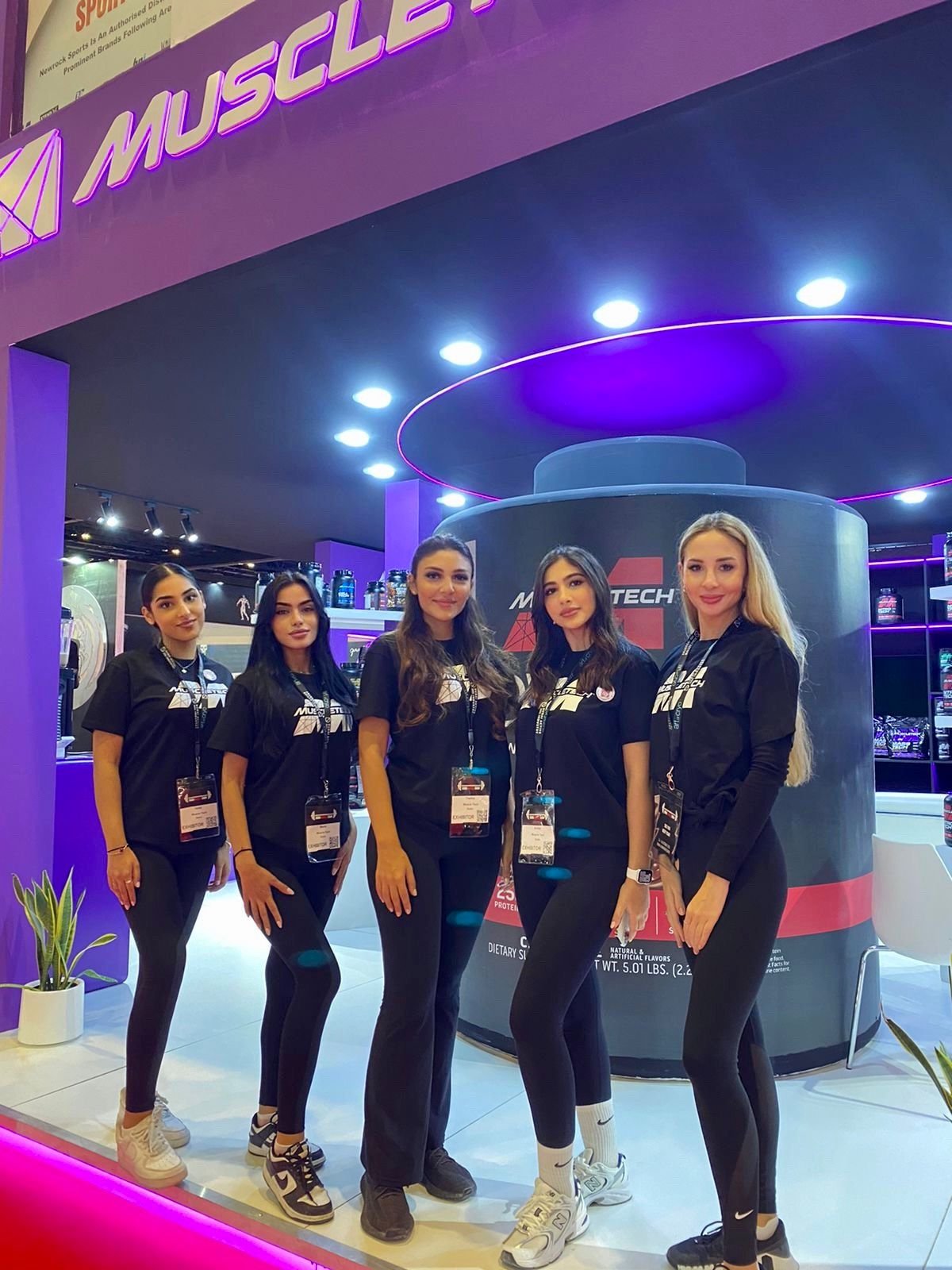 Exhibition promoters and Hostesses